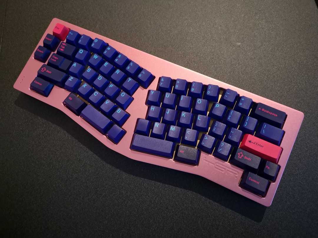 TGR Alice | GMK Laser | C3 Tangerine switches